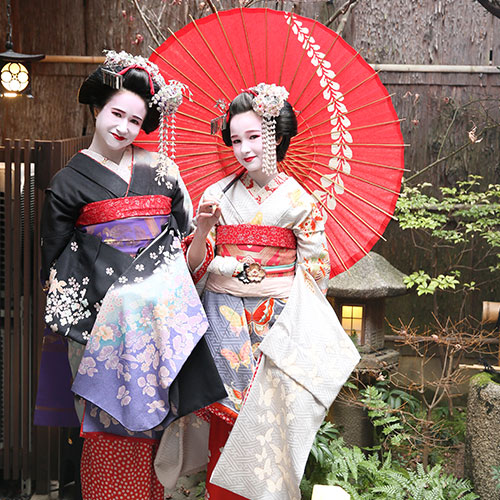 Maiko and Geisha makeover Family Courtyard course