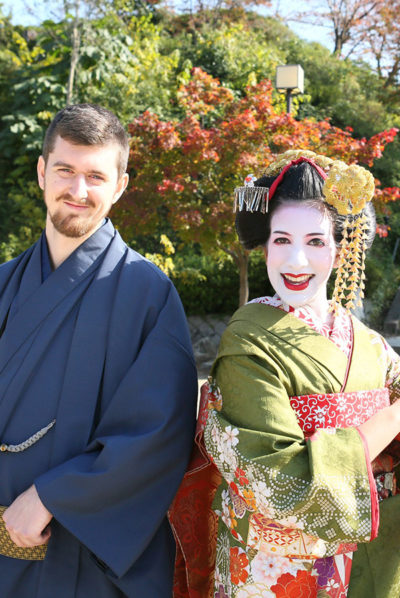舞妓体験は京都のぎをん彩