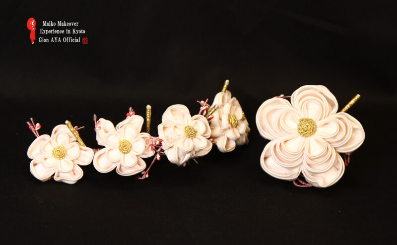 Maiko February Japanese ornamental hairpin (KANZASHI)