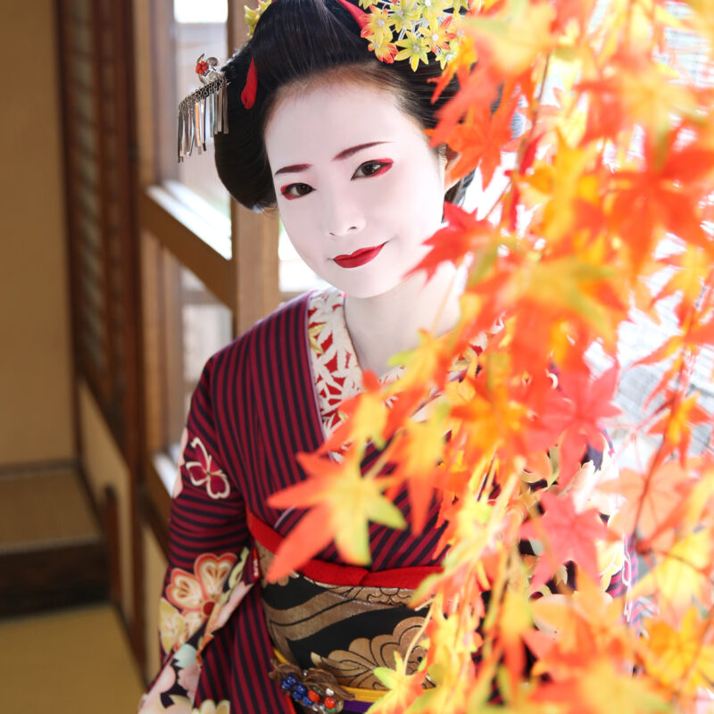 舞妓体験 専門店 京都 ぎをん彩 -GION AYA- – Maiko and Geisha Makeover Experience in Kyoto  'GION AYA'