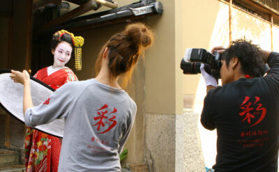 What is the difference between the outdoor shoot and the walk option?
